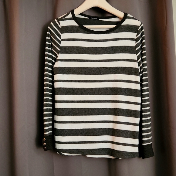 Pink Clover Sweater - Picture 1 of 3